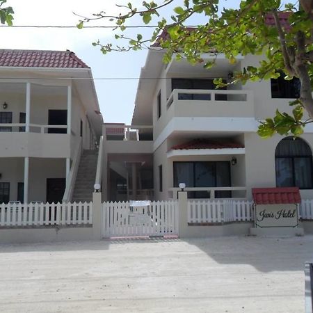 קיי קולקר Jans Hotel מראה חיצוני תמונה
